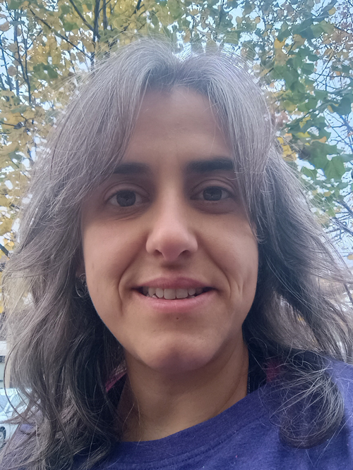 Imagen de una planta de bambú en acuarela con la frase: Te acompaño en tu proceso individual a través de la creatividad